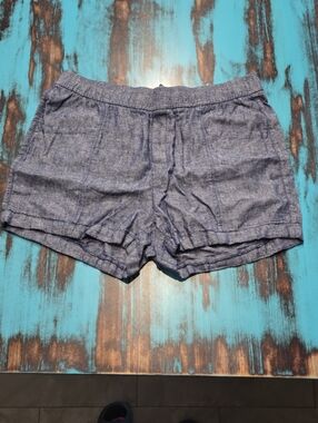 Old Navy Lightweight Blue Chambray High-Waist Women’s Shorts